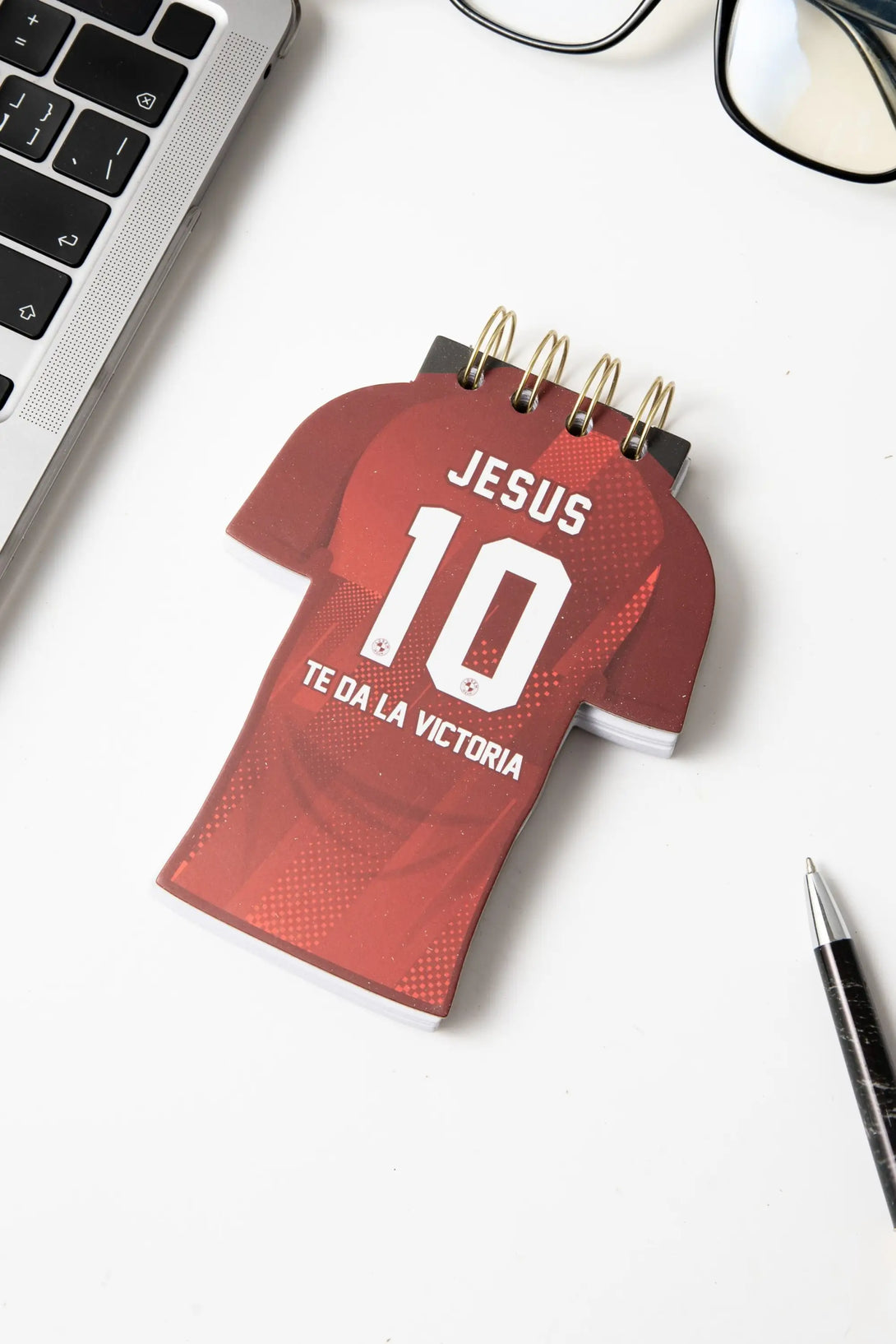 Libreta troquelada Jesús te da la victoria