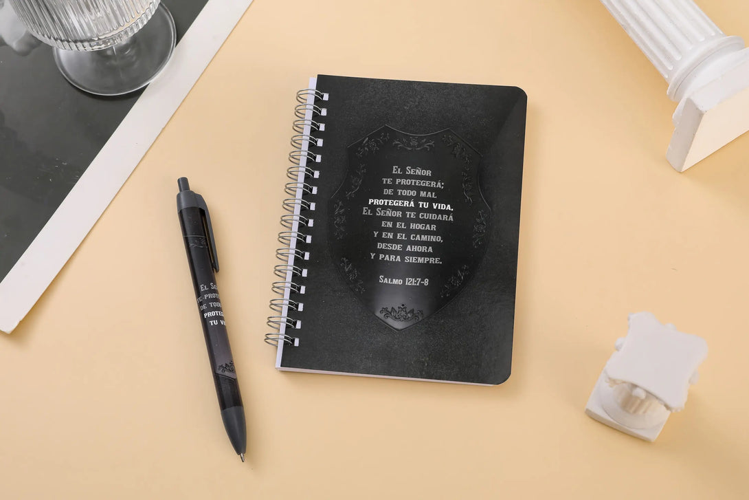 Pack libreta anillas con bolígrafo. El Señor te protegerá