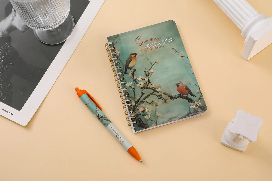 Pack libreta anillas con bolígrafo. Señor hazme conocer