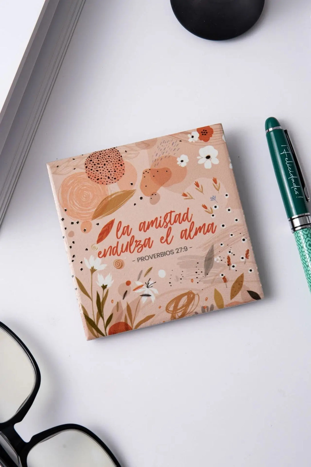 Plaqué cerámico. La amistad