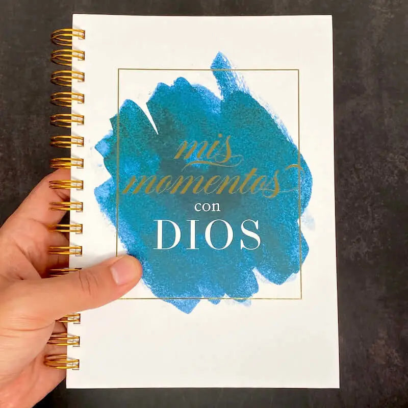 Libreta devocional con anillas: Mis momentos con Dios. Modelo Elegancia Azul